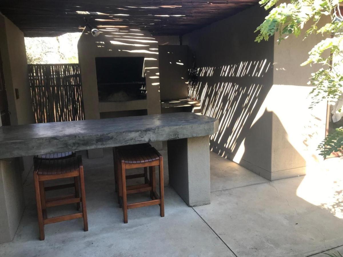 11 Raptors Lodge Hoedspruit Bagian luar foto